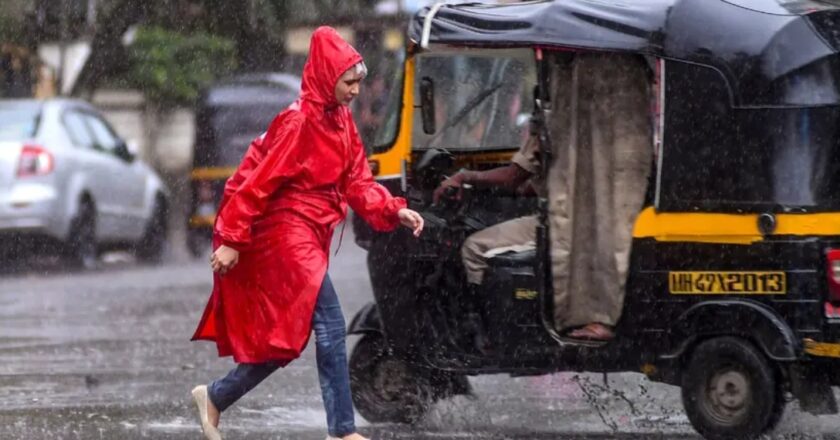 സംസ്ഥാനത്ത് മഴ തുടരും; ഇന്ന് എട്ട് ജില്ലകളിൽ യെല്ലോ അലേർട്ട്