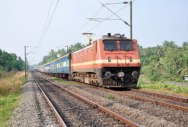 ട്രെയിന്‍ ടിക്കറ്റ് ബുക്കിങ്ങില്‍ മാറ്റം; റിസര്‍വേഷന്‍ രീതികള്‍ മാറാനൊരുങ്ങുന്നു