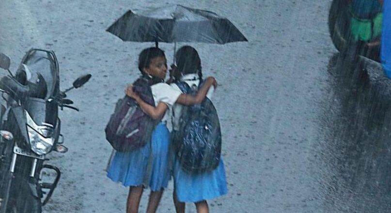 കേരളത്തിൽ ഇന്ന് മുതൽ 4 ദിവസം വിവിധ ജില്ലകളിൽ അതിശക്തമായ മഴ; പുതിയ ന്യൂനമർദ്ദം രൂപപ്പെടുന്നു; 10 ജില്ലകളിൽ യെല്ലോ അലേർട്ട്