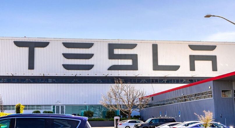 കൊറിയൻ കമ്പനിയുമായി 35,000 കോടിയുടെ ബാറ്ററി കരാർ; ചൈനയ്ക്ക് വലിയ തിരിച്ചടി നൽകി ടെസ്‌ല!