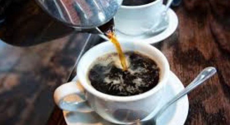 കഫീൻ ടാബ്‌ലെറ്റ് അധികം കഴിച്ച് മരിച്ച ക്രിസ്റ്റീന ലാക്ക്മാൻ്റെ മരണം; കഫീന്റെ സുരക്ഷിത അളവ് എത്ര?