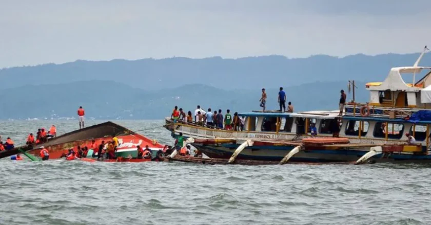 ബാലിയിൽ ബോട്ട് മുങ്ങി; രണ്ട് മരണം, 43 പേരെ കാണാനില്ല