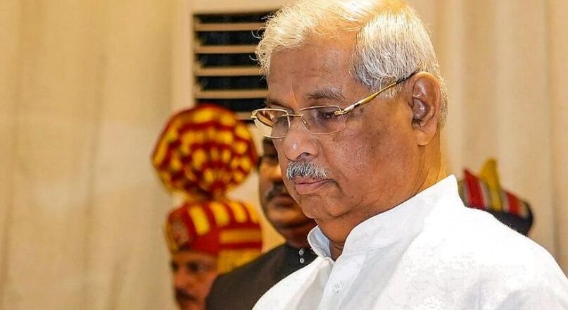 ആരോഗ്യവകുപ്പിന് അഭിനന്ദനങ്ങൾ; കേരളം പല സംസ്ഥാനങ്ങൾക്കും മാതൃക, സർവ്വകലാശാല സംഘർഷത്തിൽ പ്രതികരിക്കാതെ ഗവർണ‍ർ