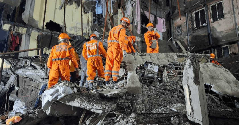 മഹാരാഷ്ട്രയില്‍ നാലുനില കെട്ടിടം തകര്‍ന്ന് അപകടം; മരണം 15 ആയി, നിരവധി പേരെ കണ്ടെത്താനുണ്ടെന്ന് അധികൃതര്‍