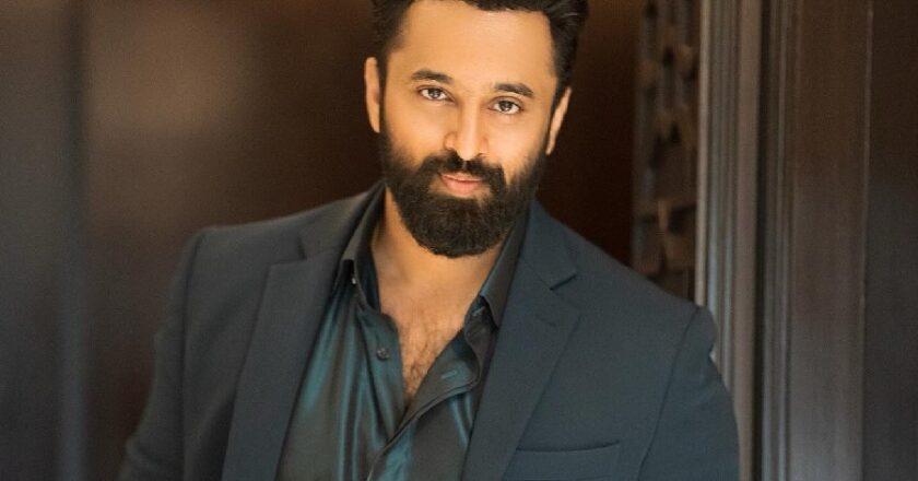 നടൻ ഉണ്ണിമുകുന്ദൻ കേരള സ്ട്രൈക്കേഴ്സ്  ടീം ക്യാപ്റ്റൻ