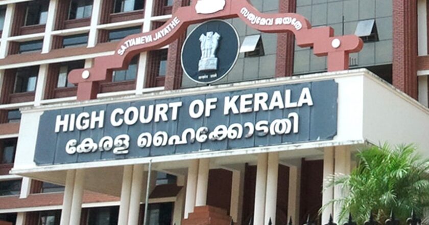 ഫിസിയോ തെറാപ്പിസ്റ്റുകള്‍ ‘ഡോക്ടര്‍’ എന്ന് ഉപയോഗിക്കരുത്:  നിയമപരമല്ലെന്ന് ഹൈക്കോടതി