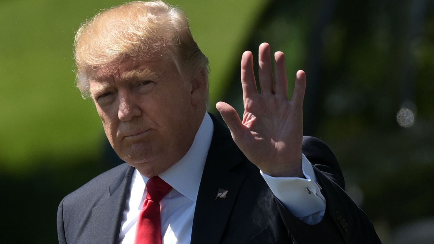 RzjLflnC 170424061852 donald trump april 18 2017