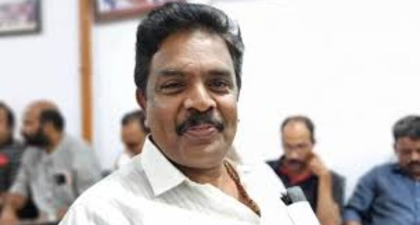 സ്വ‍ർണക്കൊള്ള കേസ്; ശബരിമല മുൻ അഡ്മിനിസ്ട്രേറ്റീവ് ഓഫീസ‍ർ മുരാരി ബാബു അറസ്റ്റില്‍