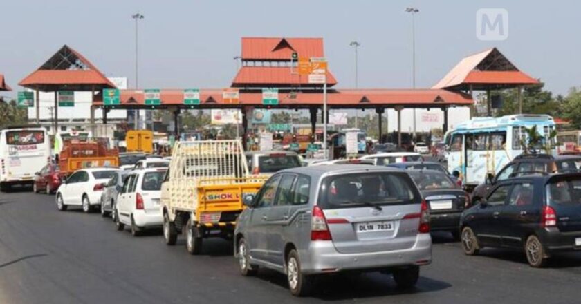 പാലിയേക്കരയിലെ ടോള്‍ വിലക്ക് തുടരും; കളക്ടർ സ്ഥലം സന്ദർദർശിക്കണമെന്ന് ഹൈക്കോടതി