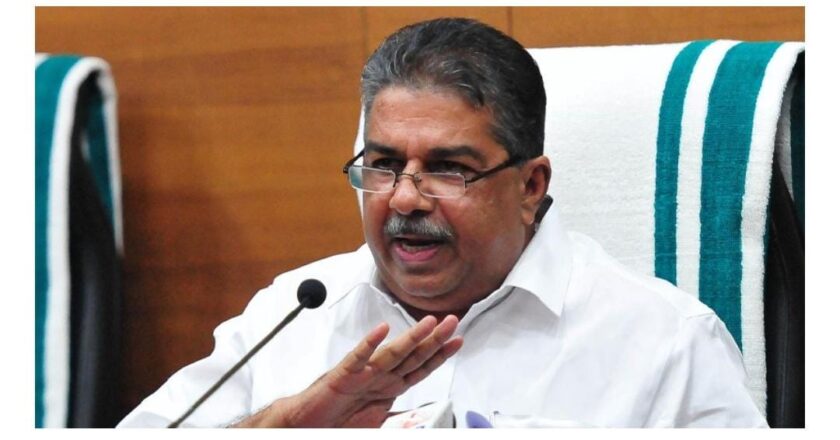 ഐ.എഫ്.എഫ്.കെയ്‌ക്കെതിരെ കേന്ദ്രത്തിൻ്റെ ‘സെൻസർ കുരുക്ക്’; രാഷ്ട്രീയ അജണ്ടയെന്ന് സജി ചെറിയാൻ