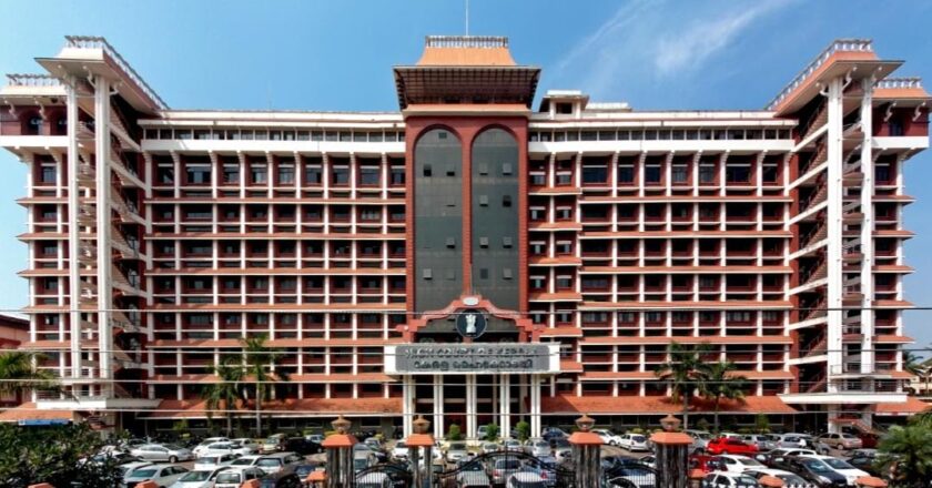 കിഫ്ബിക്ക് ആശ്വാസം: ഇഡി നടപടികൾ ഹൈക്കോടതി തടഞ്ഞു; നാലു മാസത്തേക്ക് സ്റ്റേ