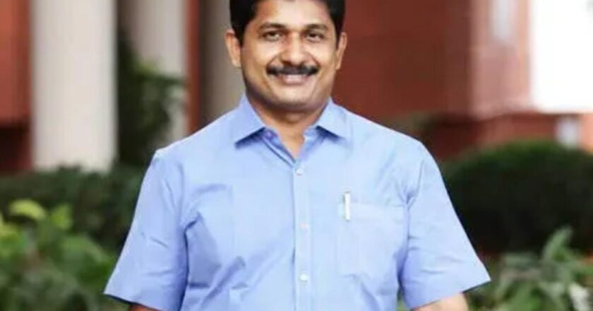 തൃപ്പൂണിത്തുറയിൽ സ്വരാജിനെ സ്ഥാനാർത്ഥിയാക്കണമെന്ന് ആവശ്യം; സിപിഎം ജില്ലാ നേതൃത്വത്തിൽ ചർച്ചകൾ