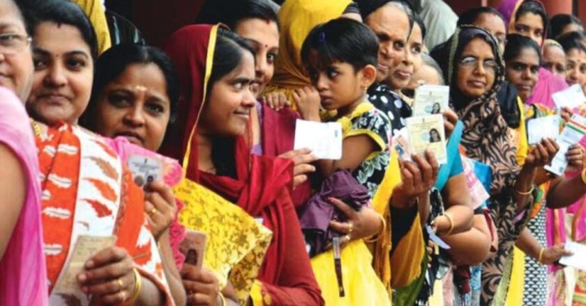 കൊച്ചിൻ കോർപറേഷനിൽ: പതിവു തെറ്റിച്ച് വോട്ടർമാർ; പോളിങ്ങിൽ നേരിയ വർധനവ്