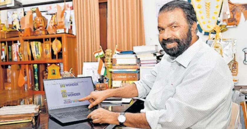 കലയുടെ വിസ്മയം ലാവൻഡർ മണക്കും; മനോരമയുടെ കലോത്സവ പേജിന് മന്ത്രി പേരിട്ടു: ‘കലാവണ്ടർ!’