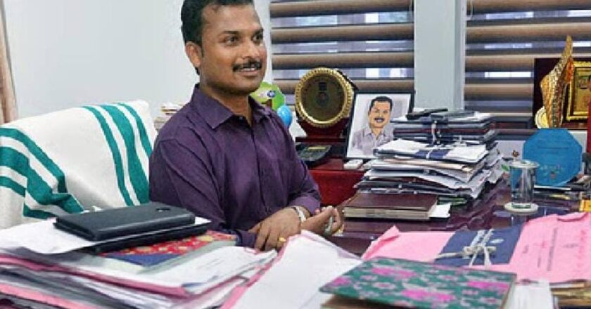 വിവാദങ്ങൾക്കില്ല; വി.കെ. പ്രശാന്ത് എം.എൽ.എ ശാസ്തമംഗലത്തെ ഓഫീസ് ഒഴിയുന്നു