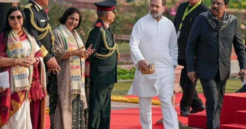 ​റിപ്പബ്ലിക് ദിന ചടങ്ങ്: ‘പട്ക’ വിവാദത്തിൽ രാഷ്ട്രീയപ്പോര്