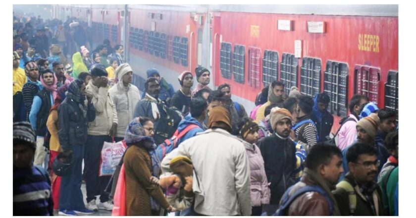 ട്രെയിൻ മിസ്സായോ? അതേ ടിക്കറ്റിൽ അടുത്ത വണ്ടിയിൽ കയറാൻ പറ്റുമോ? റെയിൽവേ നിയമങ്ങൾ അറിയാം