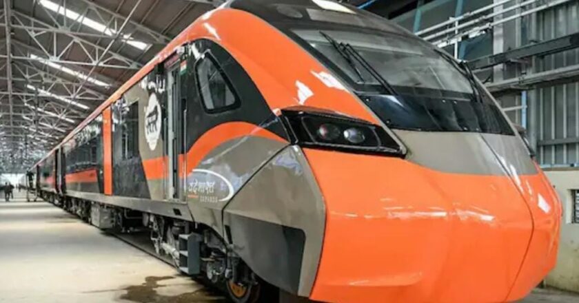 കേരളത്തിന് രണ്ട് വന്ദേ ഭാരത് സ്ലീപ്പർ ട്രെയിനുകളും അമൃത് ഭാരത് ട്രെയിനും വരുന്നു