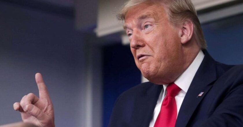 2026-ലെ ഇടക്കാല തിരഞ്ഞെടുപ്പിൽ ജയിച്ചില്ലെങ്കിൽ തന്നെ ഇംപീച്ച് ചെയ്യും; എംപിമാർക്ക് മുന്നറിയിപ്പുമായി ട്രംപ്