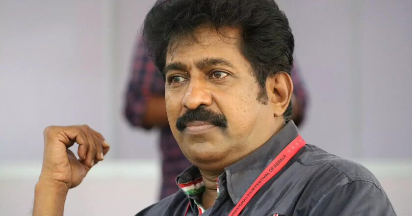 അക്കാദമി ചെയർമാൻ സ്ഥാനത്ത് നിന്ന് നീക്കിയത് അന്യായം;സിനിമ പോലും വേണ്ടെന്ന് വച്ചാണ് പ്രവർത്തിച്ചത്: പ്രേംകുമാർ