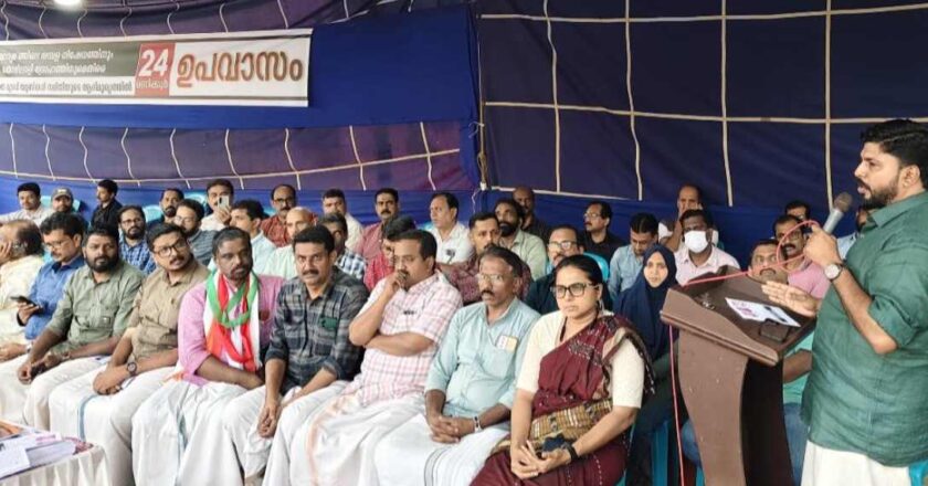 മാധ്യമത്തിലെ തൊഴിലാളി സമരത്തിന് പിന്തുണയുമായി ഡിവൈഎഫ്‌ഐ