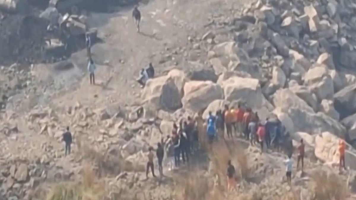 newsmalayalam 2026 02 05 lpq01fco meghalaya coal mines blast