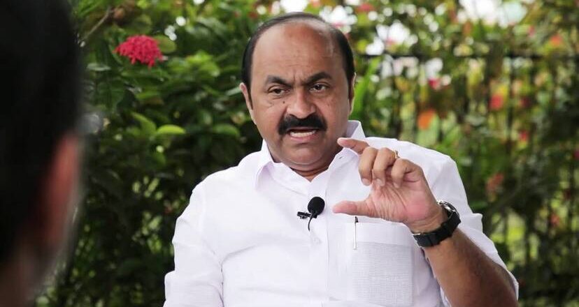 100 സീറ്റുകൾ നേടി യുഡിഎഫ് അധികാരത്തിലെത്തുമെന്ന് വി.ഡി. സതീശൻ:&nbsp; പുതുയുഗ യാത്രയ്ക്ക് കുമ്പളയിൽ തുടക്കം