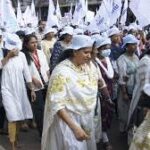 സംസ്ഥാനത്തെ സ്വകാര്യ നഴ്‌സുമാരുടെ സമരം പുരോഗമിക്കുന്നു; സെക്രട്ടേറിയറ്റിന് മുന്നില്‍ നഴ്‌സുമാര്‍ പ്രതിഷേധ മാര്‍ച്ച് നടത്തി.