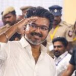 മുഖ്യമന്ത്രിക്കസേരയിലേക്ക്; സത്യപ്രതിജ്ഞ നാളെ
